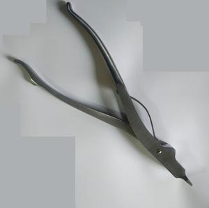 Instrumento esparcidor de fundición de acero inoxidable Manual de 9 pulgadas, herramienta de extracción de fundición quirúrgica con función de división de tres puntas - Product Image 1