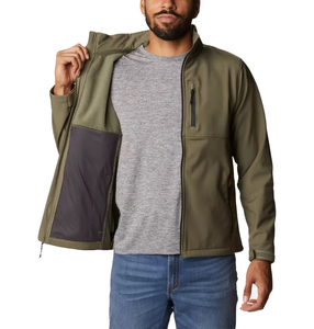 Chaqueta Softshell de invierno para hombre de diseño personalizado de poliéster reflectante de alta calidad a prueba de viento transpirable con cuello levantado High Street - Product Image 1