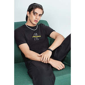 Camiseta de Hombre de Nuevo Diseño, 100% Algodón, Estampada, Verano, Personalizada OEM/ODM - Product Image 2