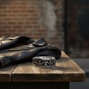 Anillo de Motero de Acero Inoxidable Plateado Vintage, Vendedor de EE. UU., Anillo de Moda de 10 mm en Tallas 8-13, Modelo SR71 - Product Image 3