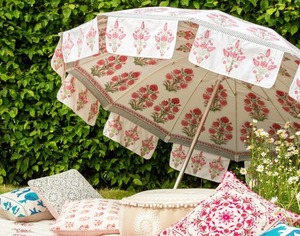 Vente en gros OEM ODM Contrôle de haute qualité Pare-soleil de plage tendance grand parasol d'extérieur en bois avec glands - Product Image 1