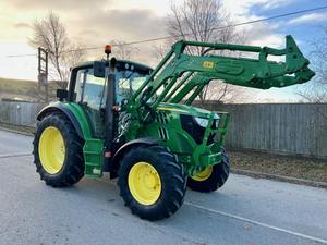 รถแทรกเตอร์ฟาร์มมือสองแท้ ยี่ห้อจอห์น เดียร์ รุ่น 5100M พร้อมที่ตักด้านหน้า 543R ขับเคลื่อน 4 ล้อ มีสินค้าในสต็อก - Product Image 5