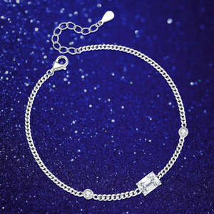 Bracelet ajustable en moissanite taille émeraude 1 carat pour femme - Product Image 5