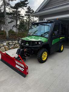 Véhicule utilitaire compact John Deere Gator XUV 835M, robuste, automatique, 250cc, fiable pour l'agriculture, certifié CEE, à vendre - Product Image 4