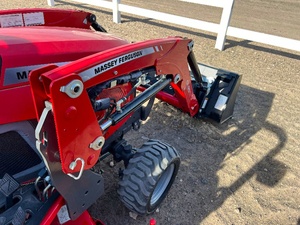 รถแทรกเตอร์4WD 2019 GC1723E แมสซีย์เฟอร์กูสัน24HP กระปุกเกียร์ของเครื่องยนต์พร้อมส่วนประกอบหลัก - Product Image 6