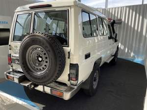 Toyota LANDCRUISER GRJ 2022 - Product Image 3