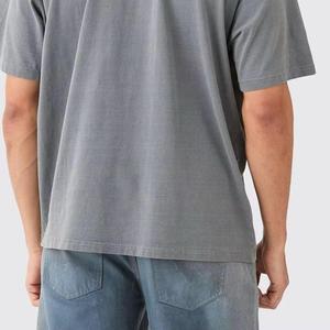 2025 venta al por mayor de camisetas personalizadas en Color gris de calidad superior 100% tela de algodón cuello acanalado pesado GSM camiseta para hombres - Product Image 6