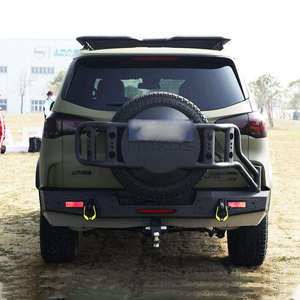 SUV Usado de Tamaño Mediano, Transmisión Automática, Amplio Diseño de 5 a 7 Asientos, Opciones de Gasolina o Diésel, en Buen Estado, Suministrado desde Japón - Product Image 4