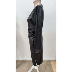 Vestido midi de cuero ajustado con cuello redondo y cremallera trasera de manga larga para mujer de Jane, ideal para una noche elegante. - Product Image 6
