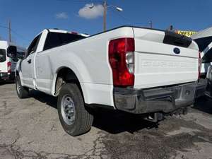 2026 pour F-250 Super Duty XL Nouveau Toit métallique foncé avec galerie de toit et caméra de recul, conduite à gauche, transmission automatique, à vendre - Product Image 4