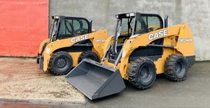 Cargadoras Compactas Originales Nuevas y Usadas, Modelo SR 240B 2016, Capacidad de Carga Nominal de 6 Toneladas, Motor Cummins en Venta - Product Image 4