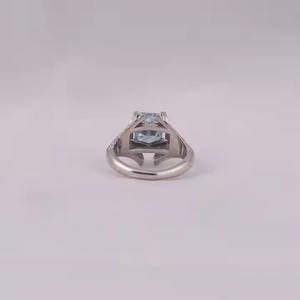 Anillo de Compromiso de Oro Sólido de 14 Quilates con Diamante Cultivado en Laboratorio, Corte Radiante Azul, Personalizado, Certificado por IGI, Unisex - Product Image 3