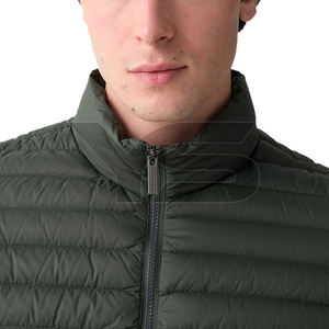 Blousons d'aviateur sur mesure pour hommes logos personnalisés hiver imperméable respirant taille plus col montant fermeture éclair couleur unie - Product Image 5