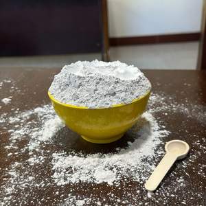 Poudre d'argile Attapulgite de haute qualité Minéral naturel polyvalent pour les fluides de forage, l'alimentation animale et l'amélioration du sol - Product Image 1