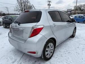2012 Toyota Yariss - Product Image 4