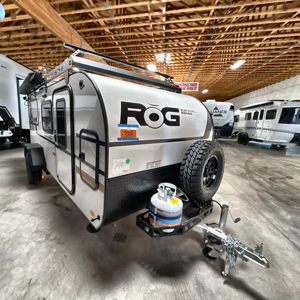 Ahorre en Grande: Remolques de Viaje Modernos y Ligeros para 3 Personas, Encoree RVs ROG 14RKB 2025 2026, 17 pies, Eje de Torsión de Aluminio, Frenos Eléctricos - Product Image 1
