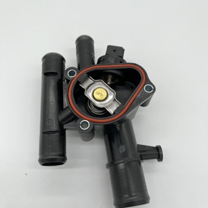 8200674366, 8200112054, 8200112854B, 11060-00QF conjunto <span class=keywords><strong>de</strong></span> carcasa <span class=keywords><strong>de</strong></span> termostato <span class=keywords><strong>de</strong></span> refrigerante <span class=keywords><strong>de</strong></span> motor para RENAULT NISSAN SUZUKI - Product Image 1