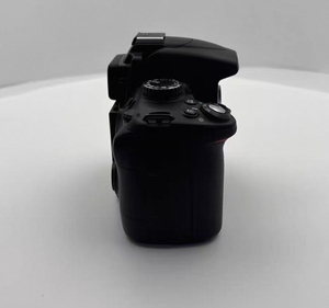 Cámara DSLR <span class=keywords><strong>Nikon</strong></span> D5000 de Segunda Mano, Sensor CMOS de 12MP, APS-C, Disparo Continuo de 4.0fps, Cámara Económica con Tarjeta SD - Product Image 3