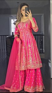 Soie de Satin malais pur lourd avec haut de travail de séquence de broderie lourde Sharara Palazzo et bordure de dentelle de filet de papillon Dupatta - Product Image 3