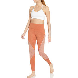 Legging de fitness respirant pour femmes avec un design taille haute et une coupe ajustée pour un confort tout au long de la journée - Product Image 5