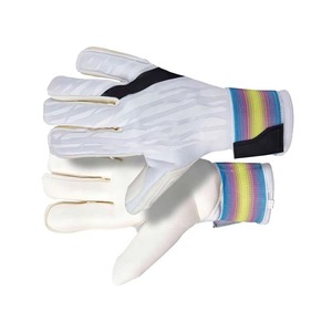 Personalizar guantes de portero de fútbol de látex para el fútbol profesional transpirable totalmente personalizado - Product Image 5