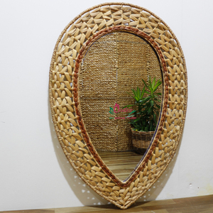 Artex Dong Thap Panier de rangement en jacinthe d'eau fait main avec miroir décoratif Matériel en verre pour la maison et le salon - Product Image 1