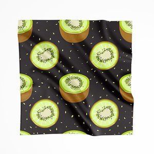 Écharpe carrée en tissu imprimé personnalisée à la mode avec service d'étiquetage blanc pour les événements de marketing de marque et les cadeaux - Product Image 6