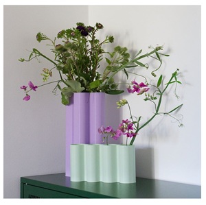 Elegante Florero de Metal Hecho a Mano |   Jarrón de Mesa Moderno y Clásico de Color Verde Azulado Brillante, Decoración Ecológica para el Hogar y Bodas - Product Image 6