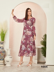 Robe Anarkali festive unique en soie de luxe avec de riches motifs dorés, accessible à un prix raisonnable - Product Image 3