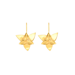Pendientes colgantes de latón chapados en oro amarillo hechos a mano, pendiente de diseñador de hojas de moda, regalo de boda único, joyería con abalorio - Product Image 1