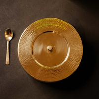 Boîte à épices en laiton taille personnalisée et avec couvercle gravé de fleurs et 7 conteneurs produit de qualité supérieure personnalisé