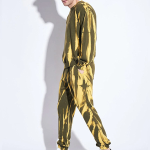 Ensemble de survêtements pour hommes en coton imprimé personnalisé respirant et confortable à séchage rapide pour adultes survêtements élégants pour hommes athlétiques - Product Image 4