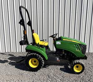 Tracteur 23hp Johnn Deere 1023E disponible à la vente - Product Image 3