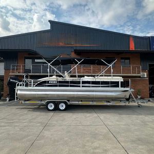 Barco de Pesca Profesional, Modelo Clásico, Soldado, Deportivo, de Alta Velocidad, con Cabina, de Aluminio, con Motor Fuera de Borda - Product Image 6