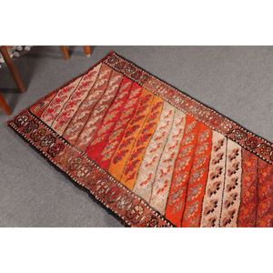 Petit tapis vintage 3x12,8 pi (90x390 cm), Herki marron géométrique avec éléments floraux, tapis turc - Product Image 2