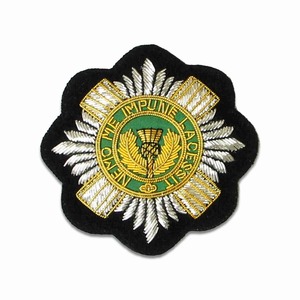 Parches Bordados a Mano Personalizados de Fieltro para Coser en Uniformes, Insignias para Chaquetas y Sombreros, Tamaño de Bolsillo - Product Image 2