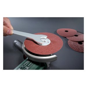 Kwb AGGRESSO FLEX Llave Recta para Amoladora con Dos Pernos 30x4 mm Zincada 718210 Accesorio para Herramienta Eléctrica - Product Image 3
