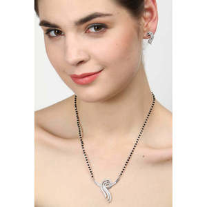 Compre un Conjunto de Mangalsutra de Plata Pura, Joyería Fina Étnica Clásica y Moderna con Circonita y Diamantes para Bodas, Fiestas y Compromisos - Product Image 6