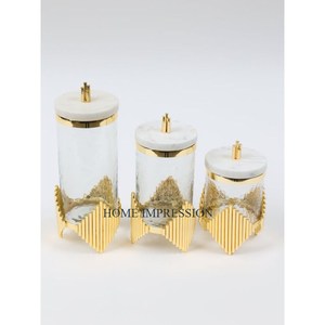 Boîtes de rangement Design de support en or Boîtes de cuisine en métal et en verre de la meilleure qualité Ensemble de 3 boîtes de rangement pour articles de mariage - Product Image 1
