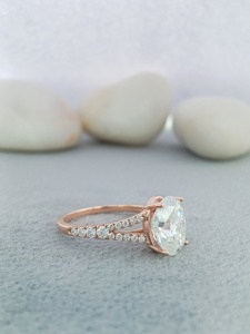 Bague de fiançailles en or 14k 18k avec moissanite ovale VVS de 4 carats, solitaire personnalisé fantaisie, garantie de satisfaction à 100% - Product Image 2