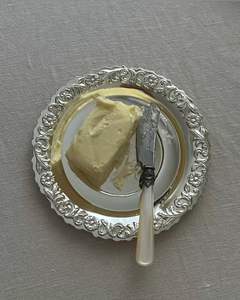 Porte-beurre artisanal durable, artistique, moderne, minimaliste, en acier inoxydable, parfait pour la maison, la cuisine, la table à manger - Product Image 3