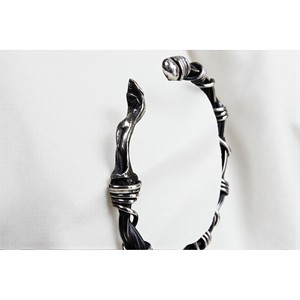 Brazalete de Plata de Ley para Hombre Inspirado en un Toro Majestuoso, 32 Gramos, Hecho a Mano, Grueso, Chapado en Rodio Negro, Vintage, Certificado - Product Image 3