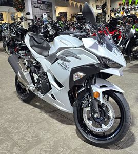 Las Mejores Motocicletas Deportivas Ninjas 500 2026, Nuevas, en Stock - Product Image 2