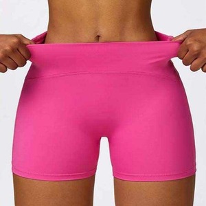 Pantalones cortos de gimnasio cómodos de calle alta para mujer, tela transpirable Spandex de poliéster, logotipo personalizado, sólido, de talla grande, precio razonable - Product Image 2