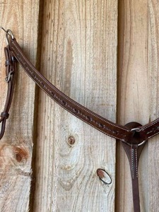 Ensemble de plastron et de martingale à succès Produits équestres Martingale en cuir Meilleure qualité Plastron en cuir de cheval occidental - Product Image 3