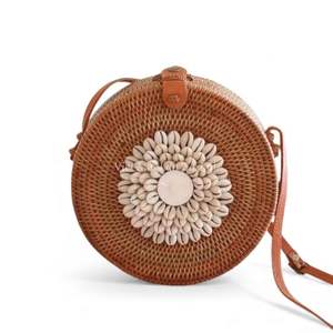 Natural Style Rattan <b>Handbag</b> with Decorative Shell Inlay Pattern for Fashion Use from Vietnam - Product Image 3