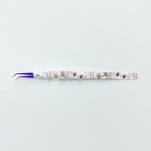 Pince à cils de couleur violette logo personnalisé en acier inoxydable pointe de volume à 45 degrés nouveau style pince à cils avec breloque arc - Product Image 3