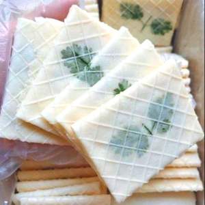 Fournisseur en gros de gaufrettes vietnamiennes, gaufrettes sandwich au cacahuète ou simples pour cafés, boulangeries et vente au détail - Product Image 1