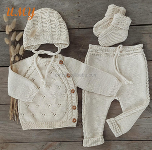 Nuovi Completi per Neonati con Tutine e Cappelli Pagliaccetti Lavorati a Maglia per Bambina e Bambino Tute Invernali a Maniche Lunghe per la Prima Infanzia - Product Image 1