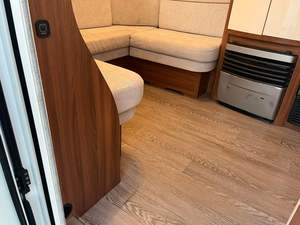 2025 nuevo modelo de remolque de viaje de peso ligero caravana campistas autocaravanas a la venta a excelentes precios remolque de Viaje limpio bastante usado - Product Image 4